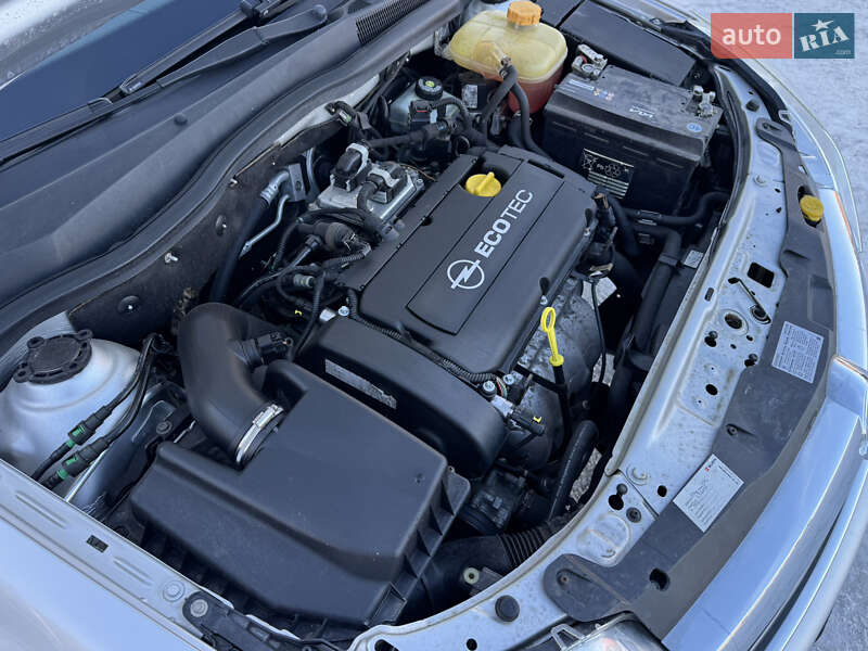 Универсал Opel Astra 2008 в Киеве