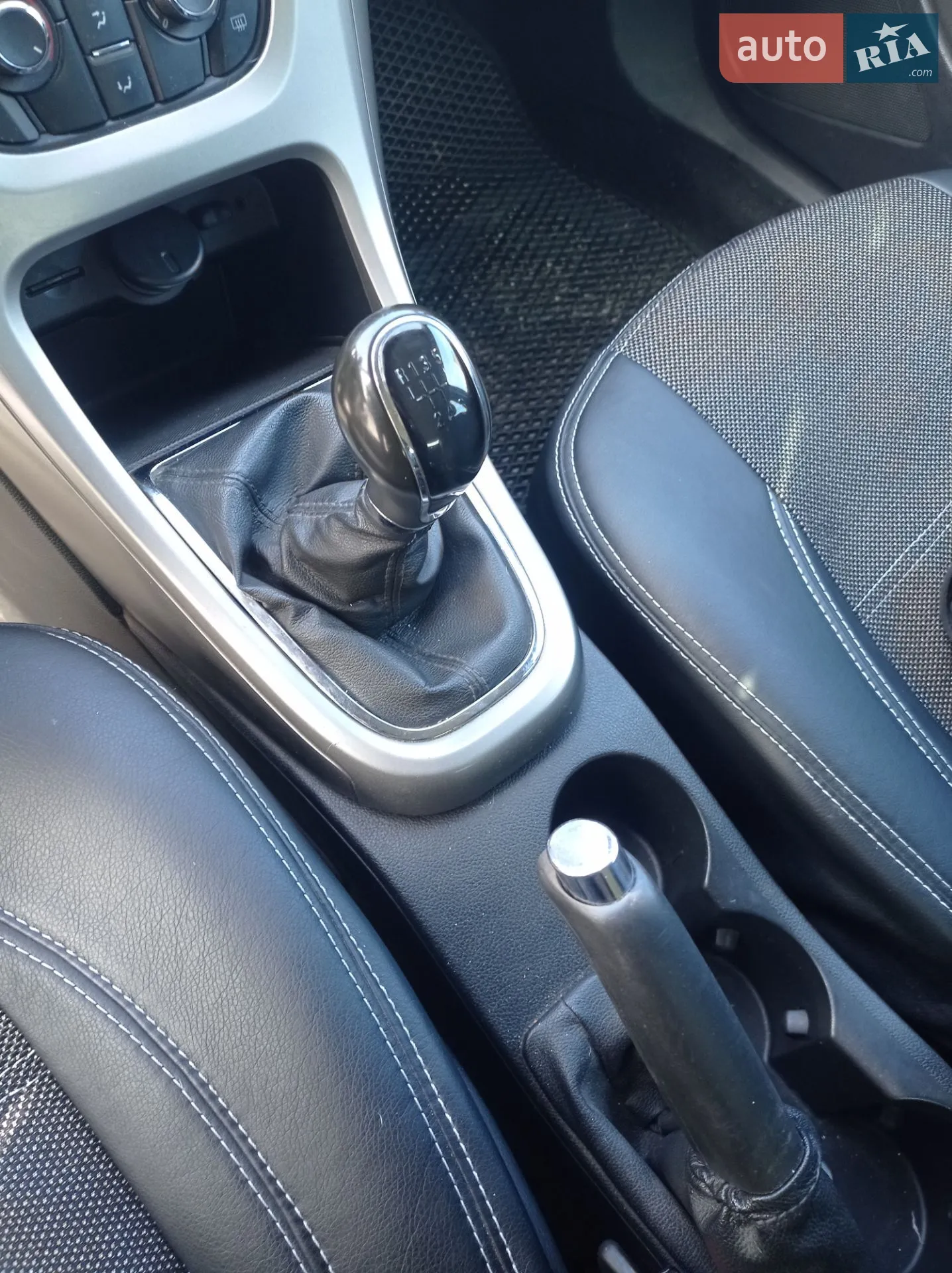 2011 Opel Astra - мініатюра 20