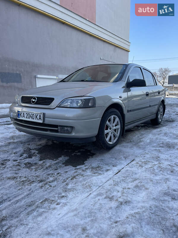 Opel Astra 2008