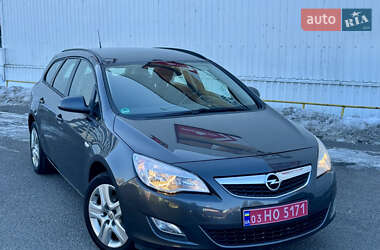 Универсал Opel Astra 2012 в Луцке