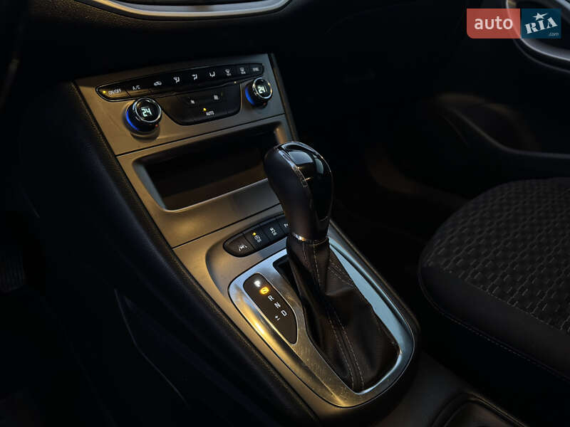 Универсал Opel Astra 2018 в Киеве фото 25 Универсал Opel Astra 2018 в Киеве