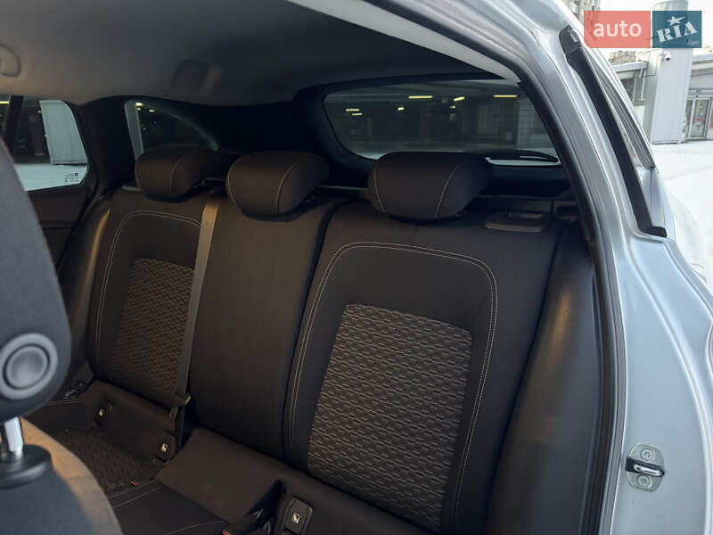 Универсал Opel Astra 2018 в Киеве фото 34 Универсал Opel Astra 2018 в Киеве