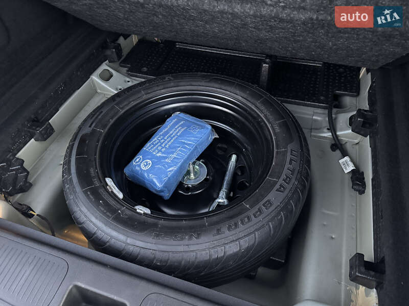 Универсал Opel Astra 2018 в Киеве фото 57 Универсал Opel Astra 2018 в Киеве