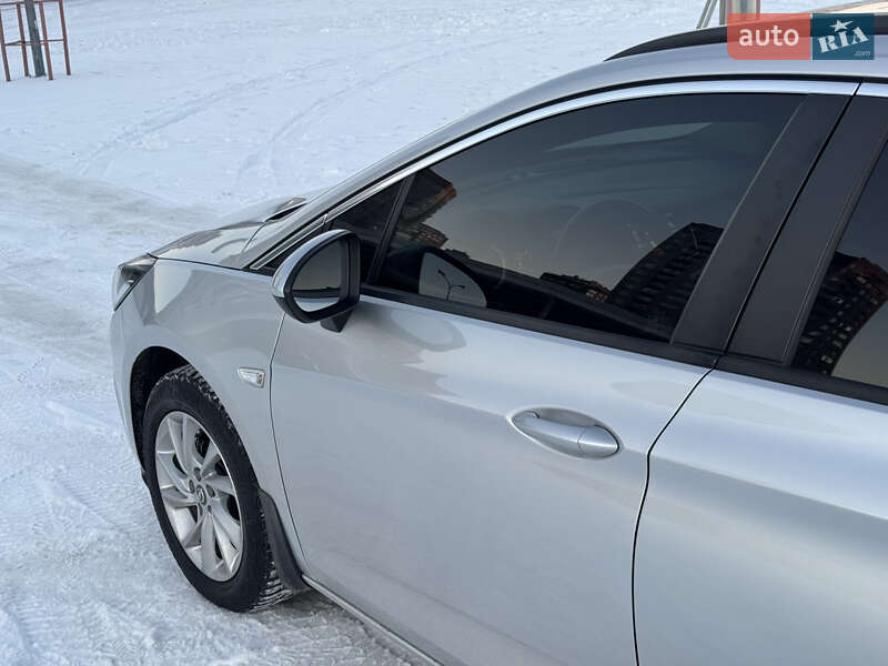 Универсал Opel Astra 2018 в Киеве фото 64 Универсал Opel Astra 2018 в Киеве