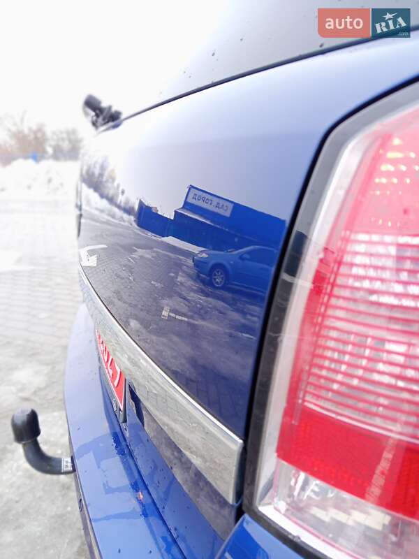 Универсал Opel Astra 2009 в Дрогобыче