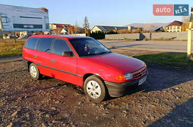 Универсал Opel Astra 1994 в Иршаве
