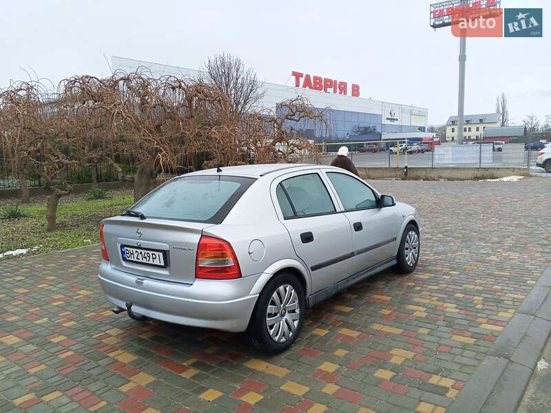 Хэтчбек Opel Astra 2001 в Белгороде-Днестровском