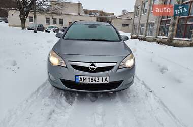 Универсал Opel Astra 2011 в Бердичеве