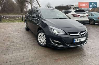 Универсал Opel Astra 2015 в Хмельницком