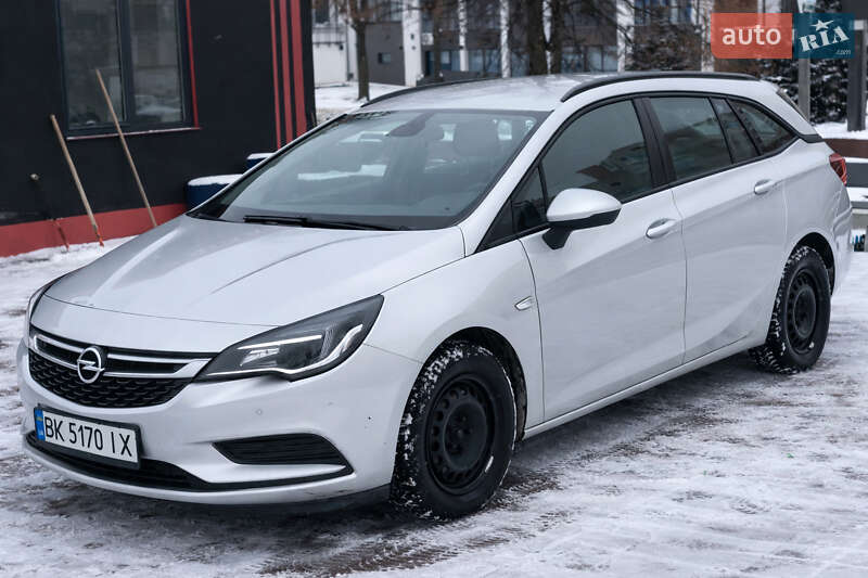 Универсал Opel Astra 2017 в Ровно