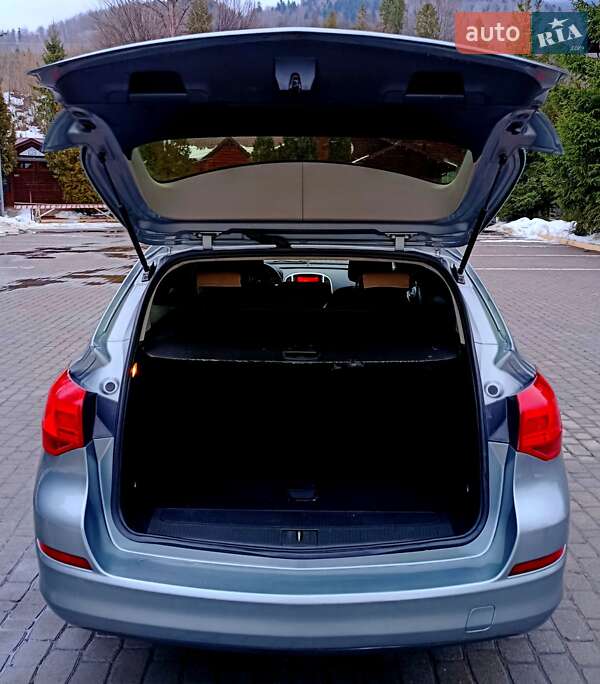 Универсал Opel Astra 2011 в Сколе