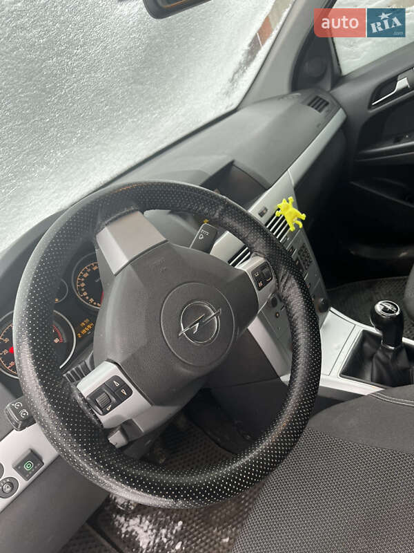 Універсал Opel Astra 2009 в Вінниці