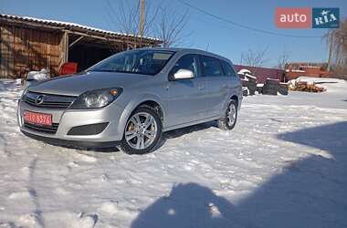 Універсал Opel Astra 2010 в Броварах