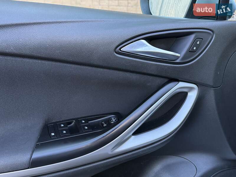 Универсал Opel Astra 2019 в Одессе