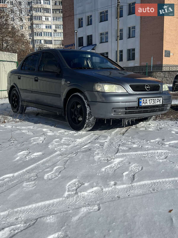 Седан Opel Astra 2007 в Полтаве