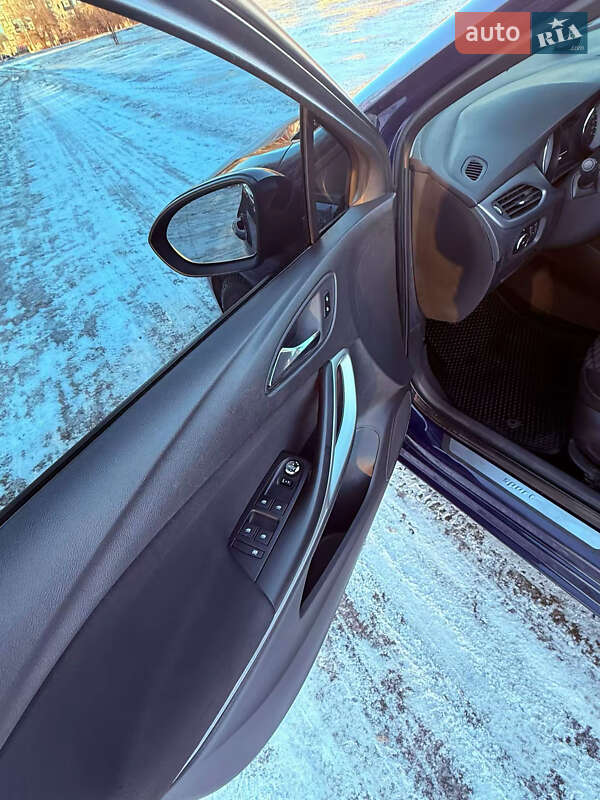 Універсал Opel Astra 2017 в Вільногірську фото 12 Універсал Opel Astra 2017 в Вільногірську