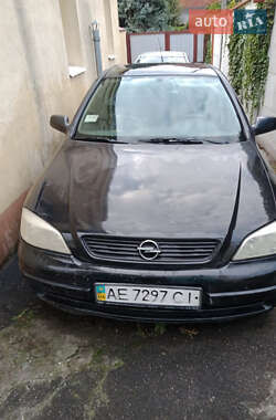 Седан Opel Astra 2008 в Днепре