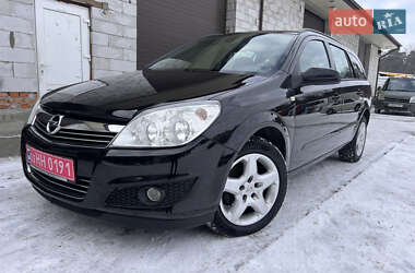 Универсал Opel Astra 2008 в Киверцах
