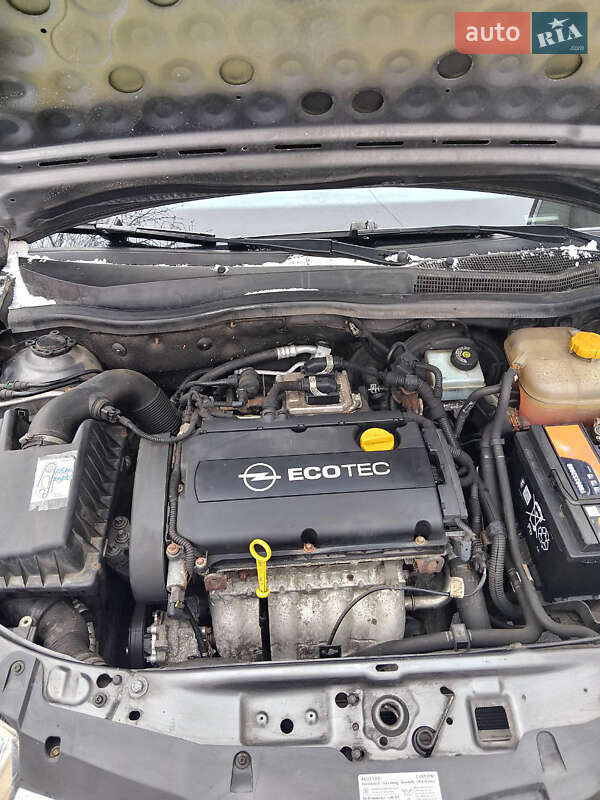 Универсал Opel Astra 2008 в Луцке