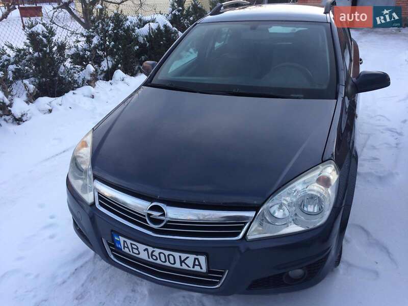 Хэтчбек Opel Astra 2007 в Немирове