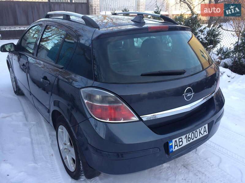 Хэтчбек Opel Astra 2007 в Немирове