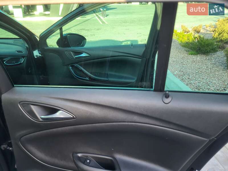 Універсал Opel Astra 2019 в Луцьку