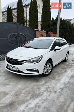 Универсал Opel Astra 2018 в Львове