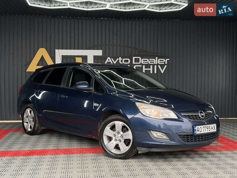 Универсал Opel Astra 2010 в Тячеве фото 2 Универсал Opel Astra 2010 в Тячеве