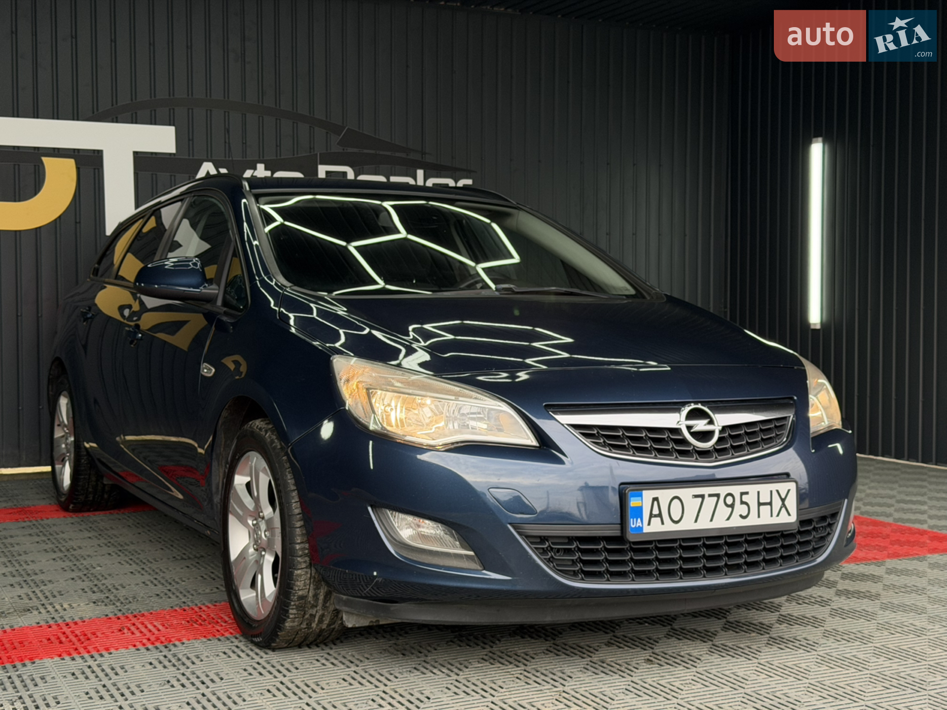 2010 Opel Astra - мініатюра 16