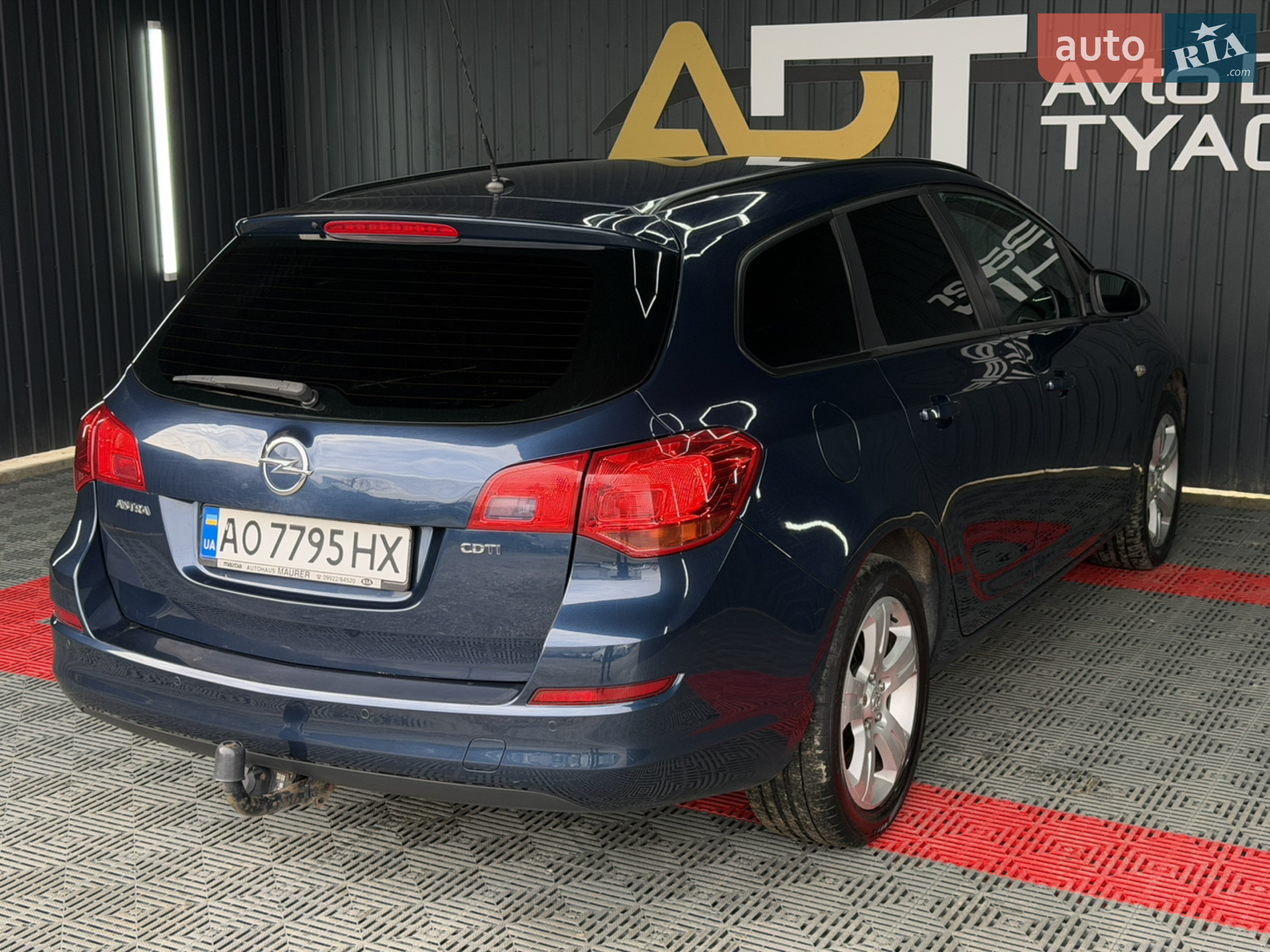 2010 Opel Astra - мініатюра 38