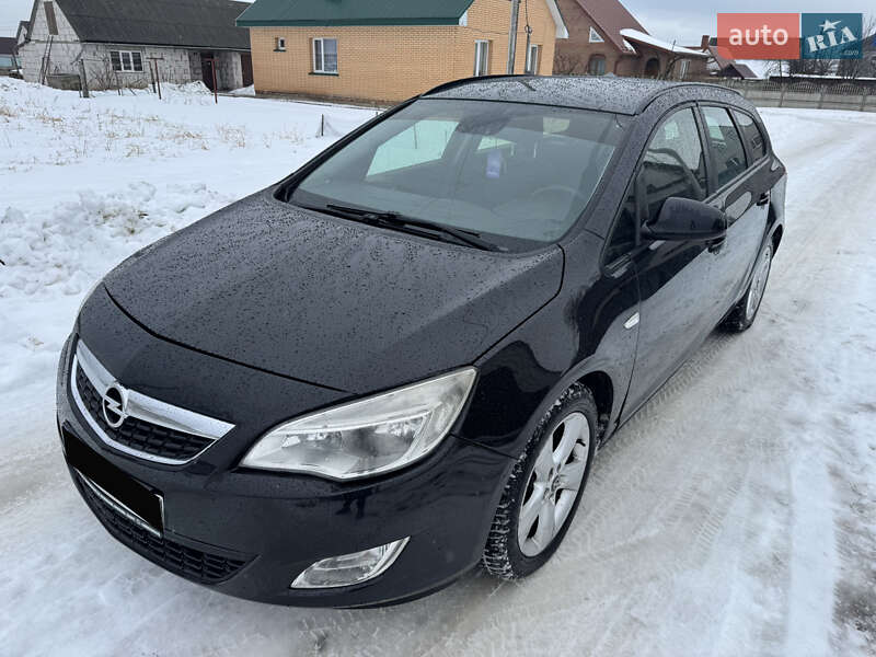 Универсал Opel Astra 2011 в Ковеле