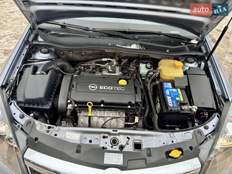 Универсал Opel Astra 2010 в Лубнах