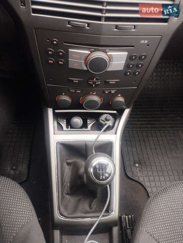 Хэтчбек Opel Astra 2005 в Городище фото 6 Хэтчбек Opel Astra 2005 в Городище