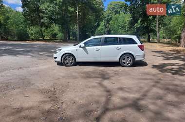 Універсал Opel Astra 2010 в Кропивницькому