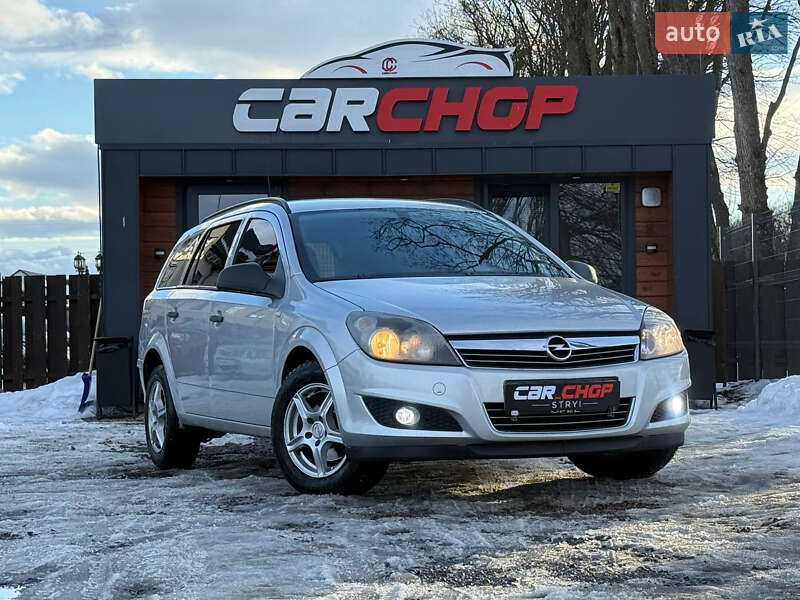 Opel Astra 2010 Opel Astra 2010