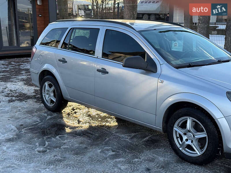 Универсал Opel Astra 2010 в Стрые фото 21 Универсал Opel Astra 2010 в Стрые