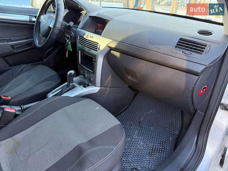 Универсал Opel Astra 2010 в Стрые фото 57 Универсал Opel Astra 2010 в Стрые