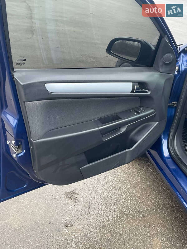 Универсал Opel Astra 2006 в Черновцах фото 21 Универсал Opel Astra 2006 в Черновцах