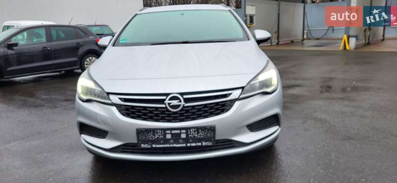 Універсал Opel Astra 2018 в Городку