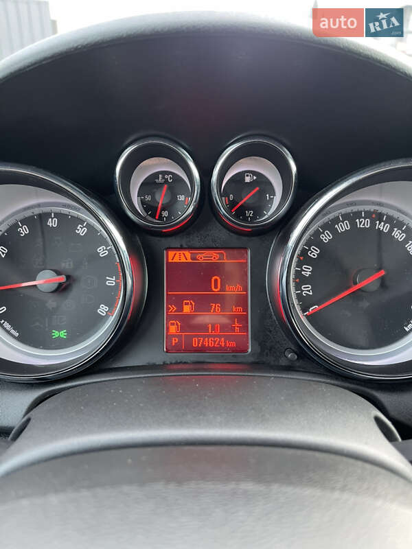 Хэтчбек Opel Astra 2013 в Львове