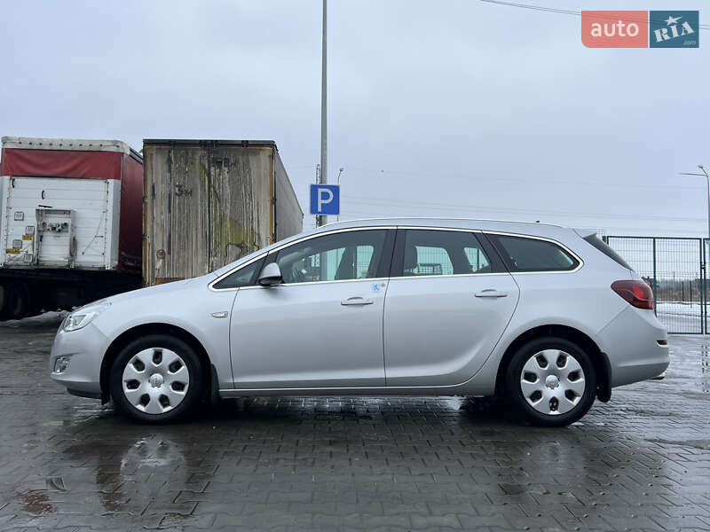 Универсал Opel Astra 2011 в Луцке фото 13 Универсал Opel Astra 2011 в Луцке
