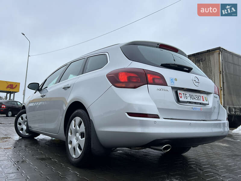 Универсал Opel Astra 2011 в Луцке фото 24 Универсал Opel Astra 2011 в Луцке