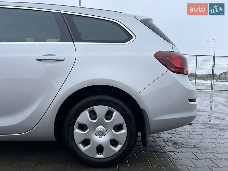 Универсал Opel Astra 2011 в Луцке фото 36 Универсал Opel Astra 2011 в Луцке