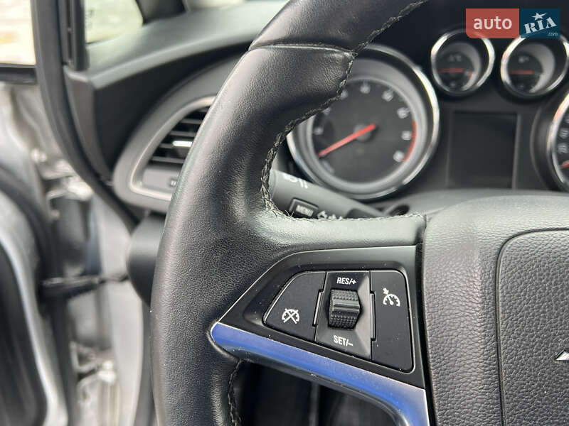 Универсал Opel Astra 2011 в Луцке фото 56 Универсал Opel Astra 2011 в Луцке