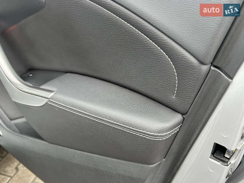 Универсал Opel Astra 2011 в Луцке фото 92 Универсал Opel Astra 2011 в Луцке