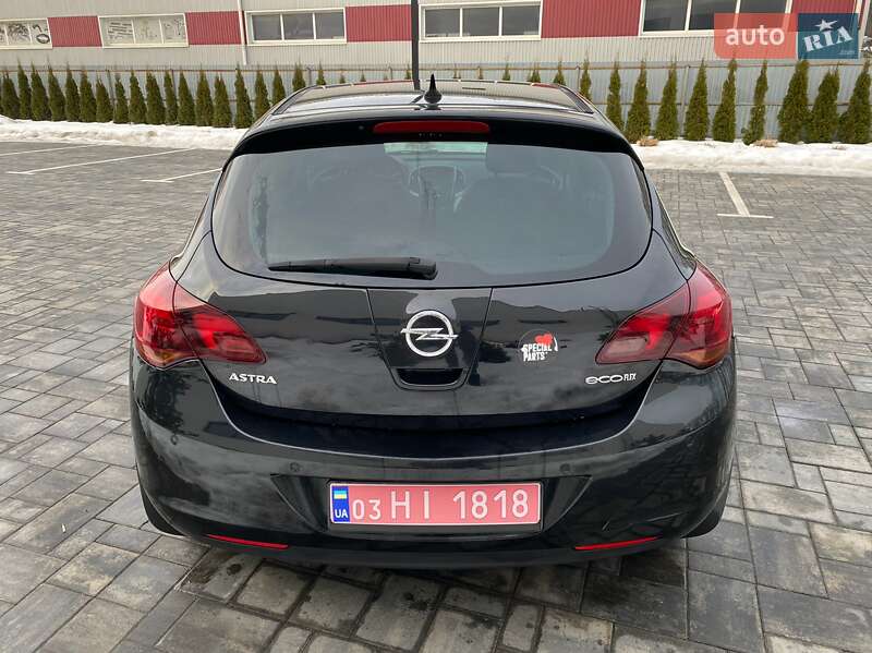 Хетчбек Opel Astra 2011 в Луцьку