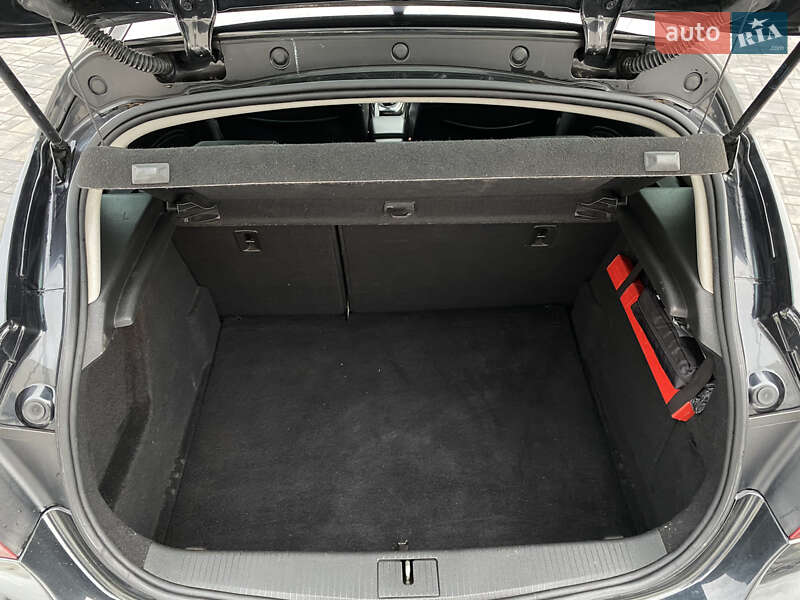 Хетчбек Opel Astra 2011 в Луцьку