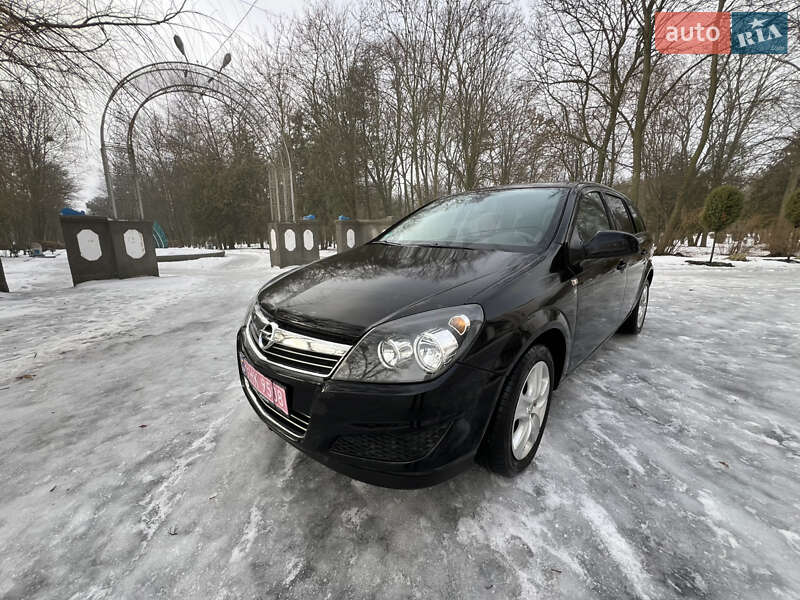 Универсал Opel Astra 2010 в Ватутино фото 3 Универсал Opel Astra 2010 в Ватутино