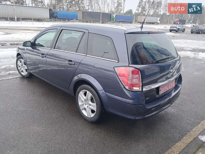 Универсал Opel Astra 2009 в Ковеле