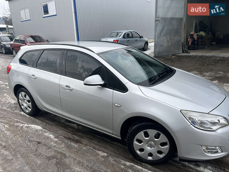 Универсал Opel Astra 2011 в Луцке фото 4 Универсал Opel Astra 2011 в Луцке